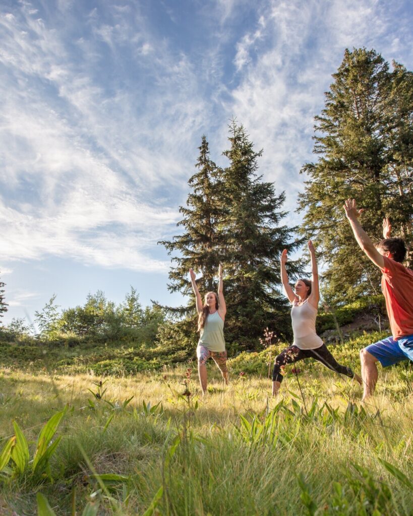 randoYoga-Photo Julien_Dorol_Bureau montagne des Saisies-rando et yoga-Beaufortain-Randonnée-raquettes-trail-yoga-randoyoga Bureau montagne des Saisies-rando et yoga-Beaufortain-Randonnée-raquettes-trail-yoga-randoyoga